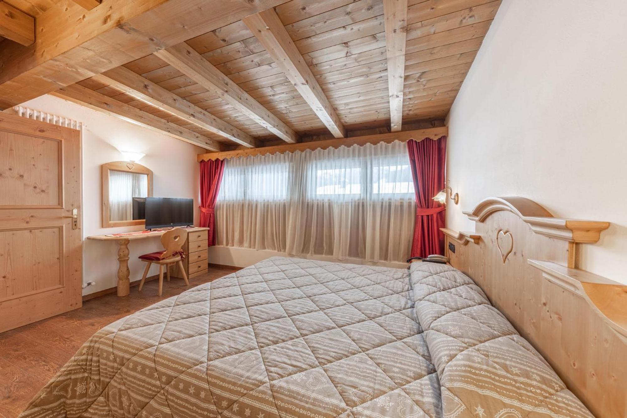 Residence Adler San Martino Di Castrozza Extérieur photo