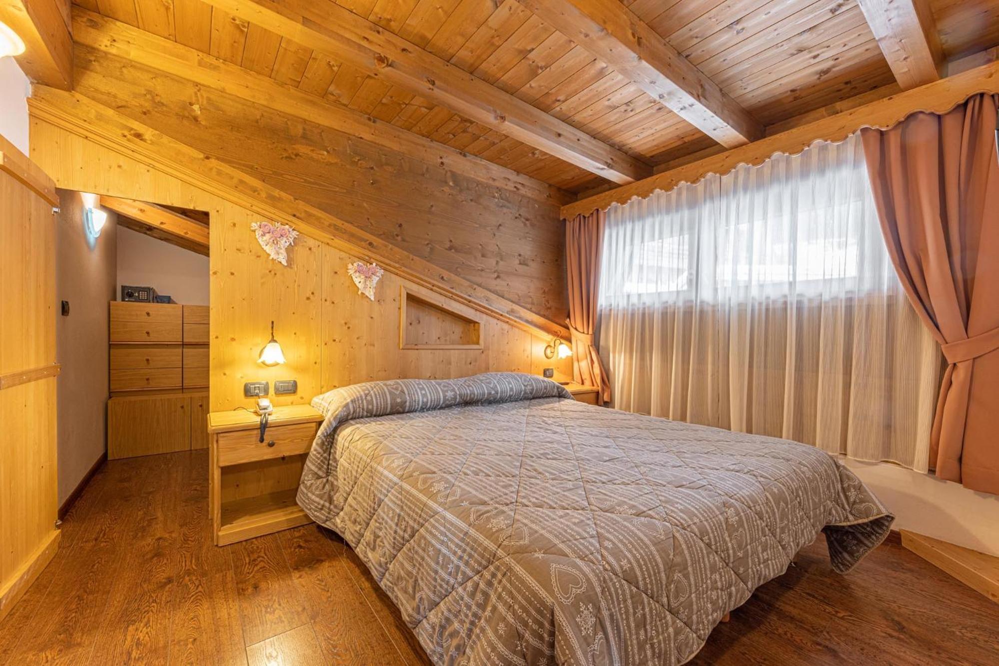 Residence Adler San Martino Di Castrozza Extérieur photo
