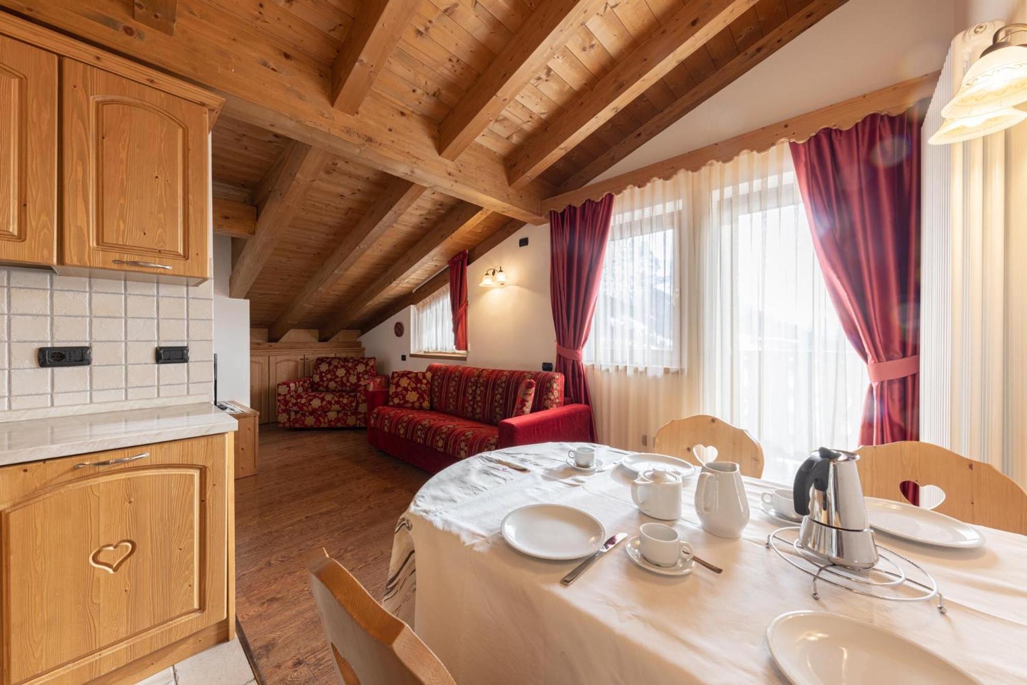 Residence Adler San Martino Di Castrozza Extérieur photo