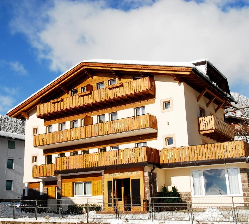 Residence Adler San Martino Di Castrozza Extérieur photo