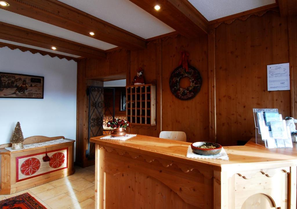 Residence Adler San Martino Di Castrozza Extérieur photo