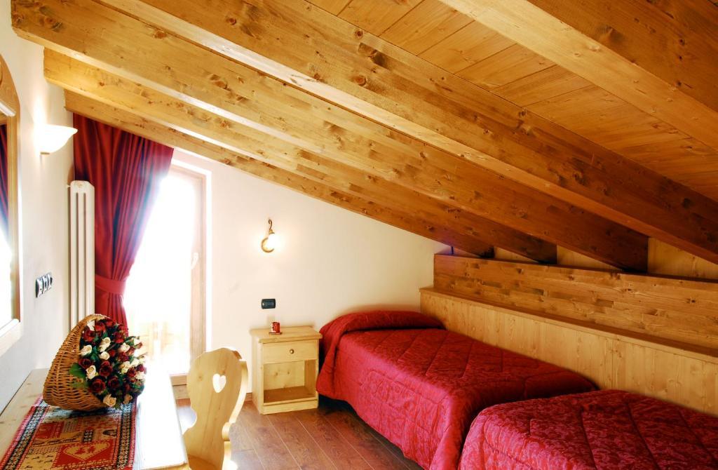 Residence Adler San Martino Di Castrozza Extérieur photo